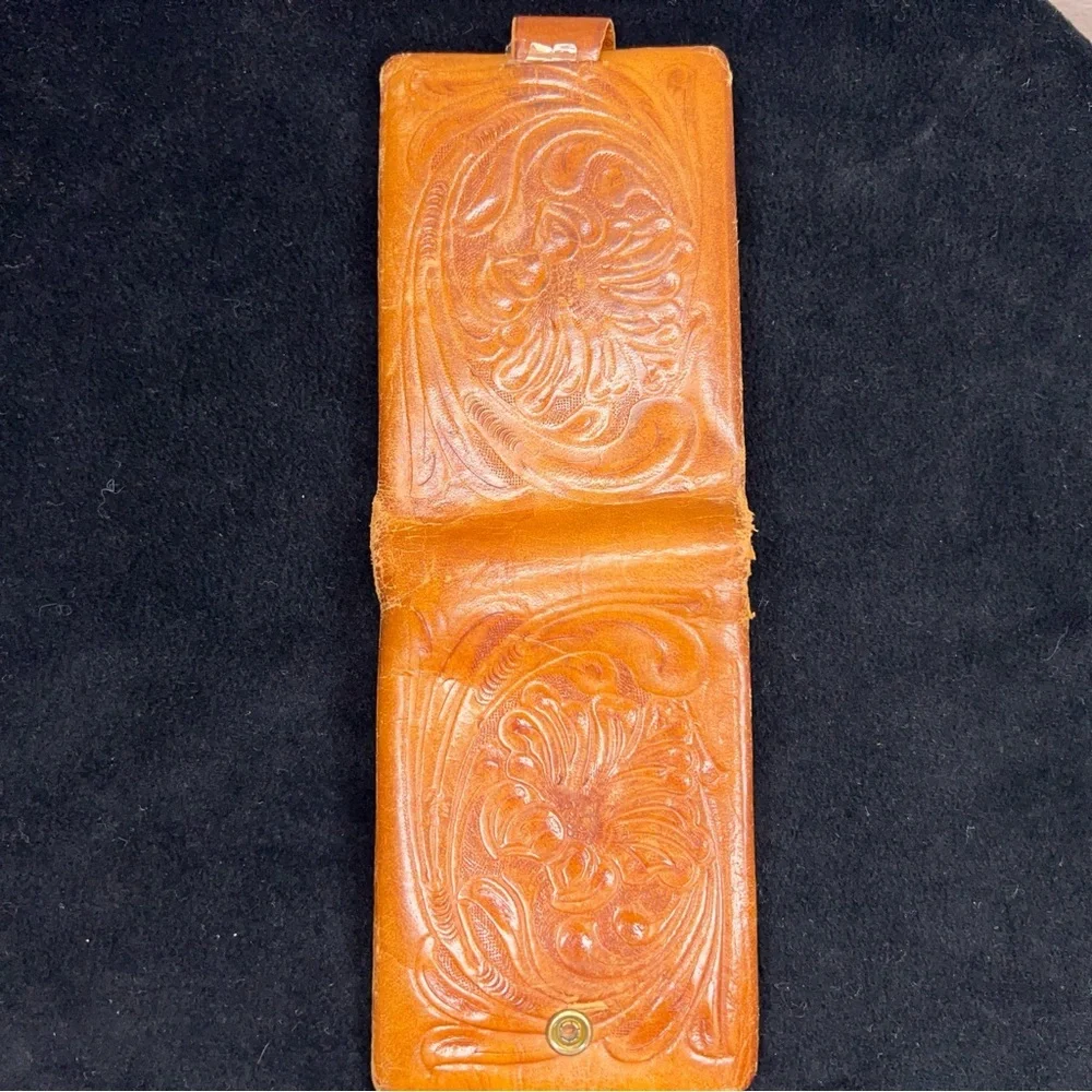 Vintage Justin Tan Brown Leather Wallet Tooled Western Cowboy